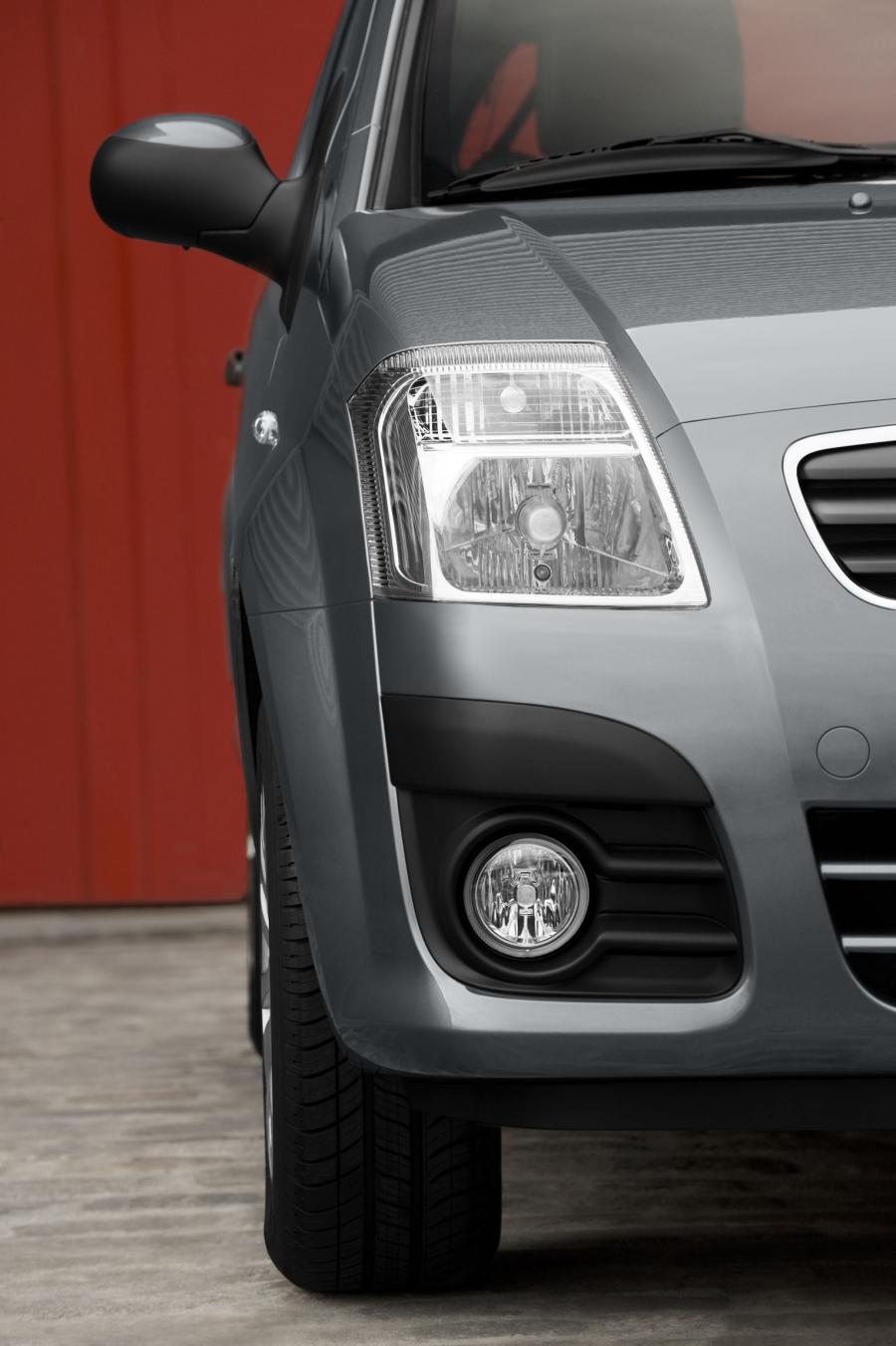  Citroen C2 2004 года  (фото 7 из 22)